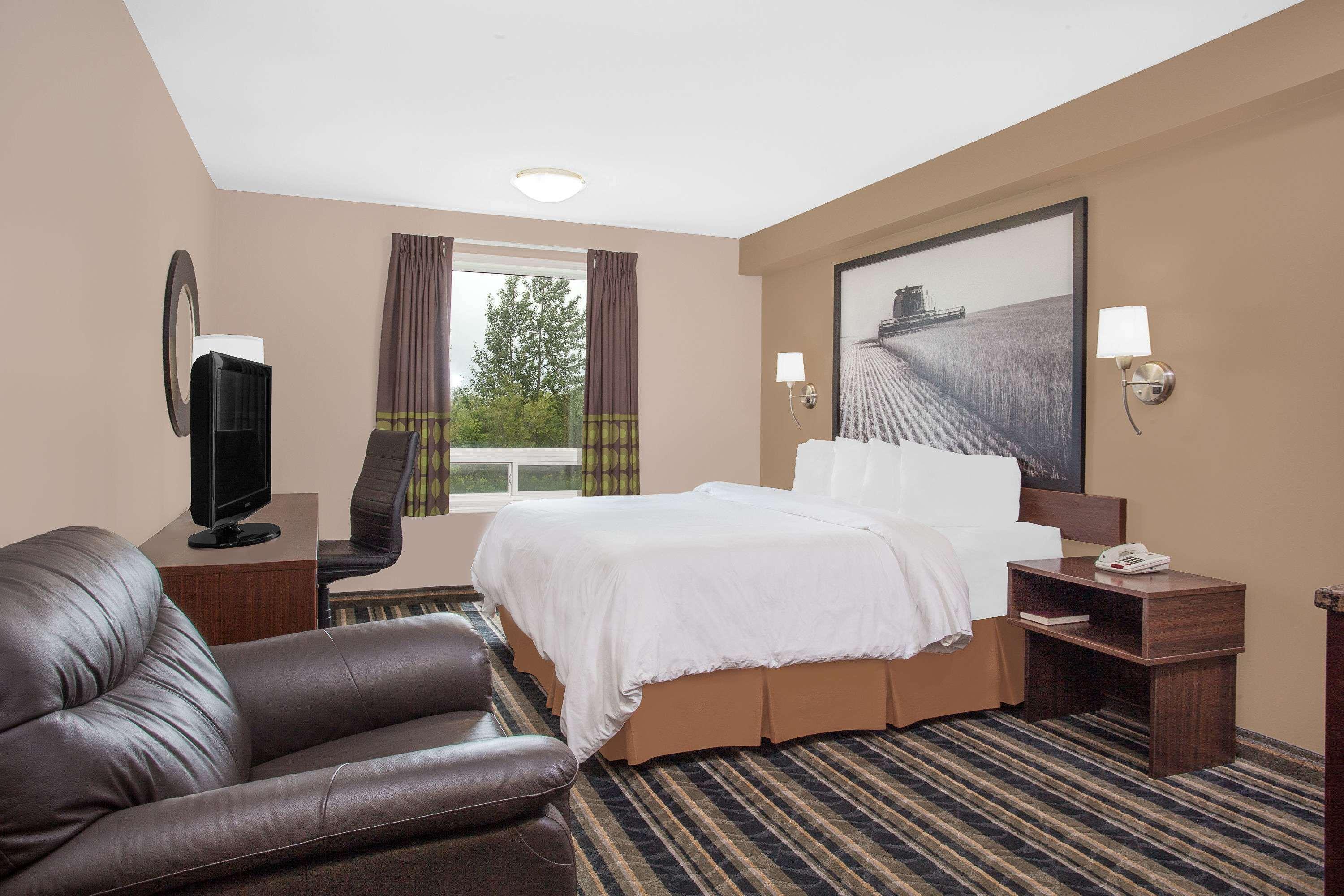 במוטל Super 8 By Wyndham Brandon Mb מראה חיצוני תמונה
